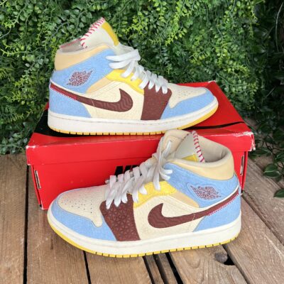 Jordan 1 mid maison chateau rouge (Taille 40)