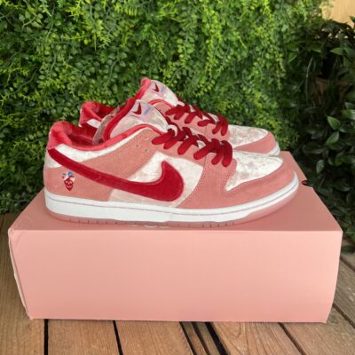 Dunk SB low strangelove special box (Taille 42) – Image 4
