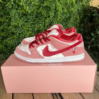 Dunk SB low strangelove special box (Taille 42) – Image 6
