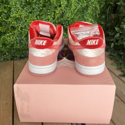 Dunk SB low strangelove special box (Taille 42) – Image 7