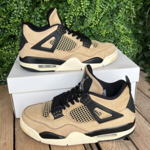 Jordan 4 fossil (Taille 41)