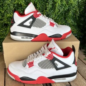 Jordan 4 Fire Red (Taille 44,5)