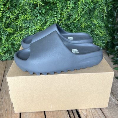 Yeezy Slide Slate Grey (Taille 40,5) – Image 4