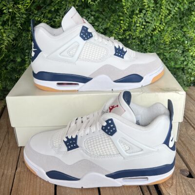 Jordan 4 SB Navy (Taille 43)