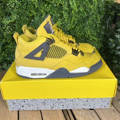 Jordan 4 lightning (Taille 44) – Image 2