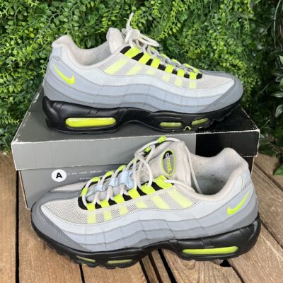 Air max 95 neon 2015 (Taille 44)