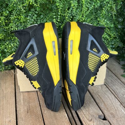 Jordan 4 Thunder (Taille 40) – Image 7