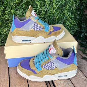 Jordan 4 Union Desert Moss (Taille 40)