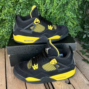 Jordan 4 Thunder GS (Taille 40)