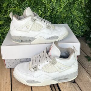 Jordan 4 Oreo (Taille 40)