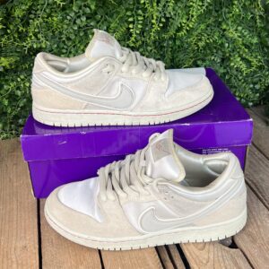 Dunk SB low City Of Love Bone (Taille 42)