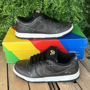 Dunk SB low Civilist (Taille 40)