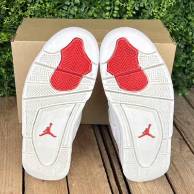 Jordan 4 Metallic Red (Taille 40,5) – Image 8