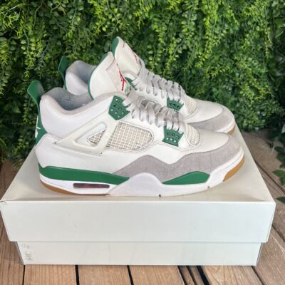 Jordan 4 SB Pine Green (Taille 44) – Image 2
