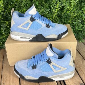 Jordan 4 UNC GS (Taille 39)