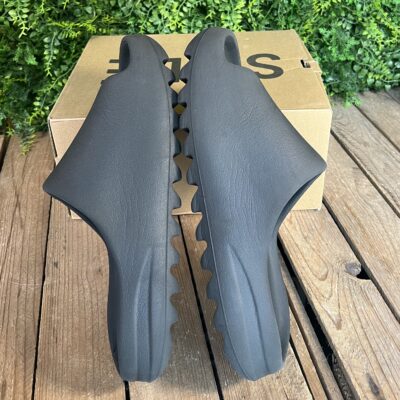 Yeezy Slide Onyx (Taille 44,5) – Image 7