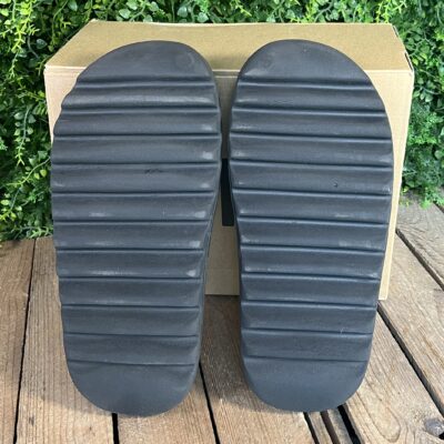 Yeezy Slide Onyx (Taille 44,5) – Image 8